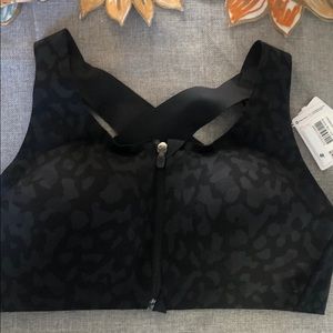 NEW Lululemon Enlite bra zip front black camo 36C
